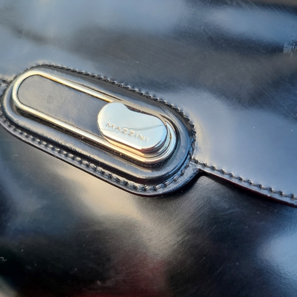 Mazzini patent leather top handle satchel bag, from Italy - Picture 10 of 12